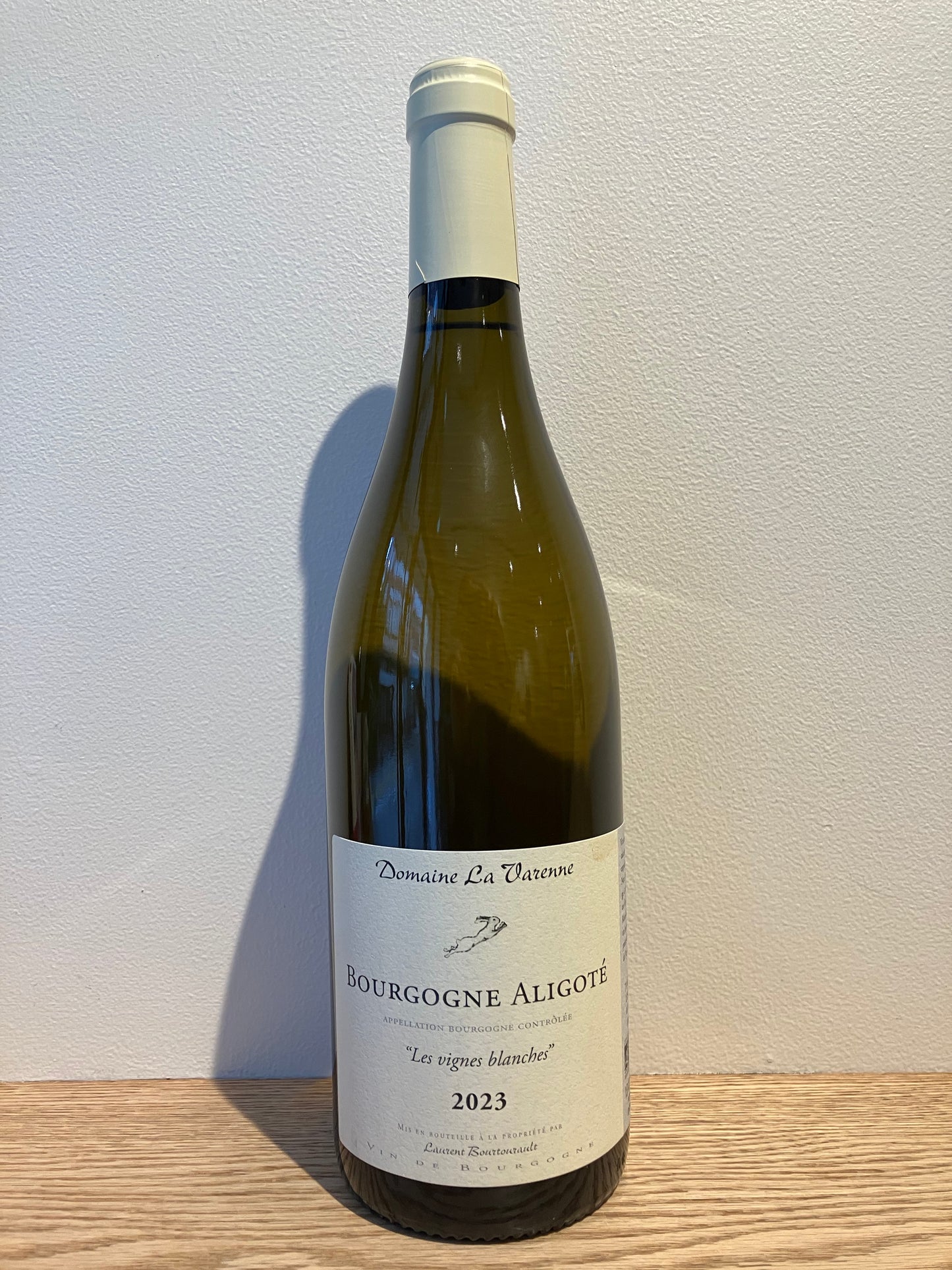 Laurent Bourtourault Bourgogne Aligoté Les Vignes Blanches 2023 / ローラン・ブルトゥロー ブルゴーニュ・アリゴテ レ・ヴィーニュ・ブランシュ