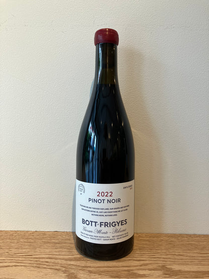 Bott Frigyes Pinot Noir 2022 / ボット・フリジェ ピノ・ノワール