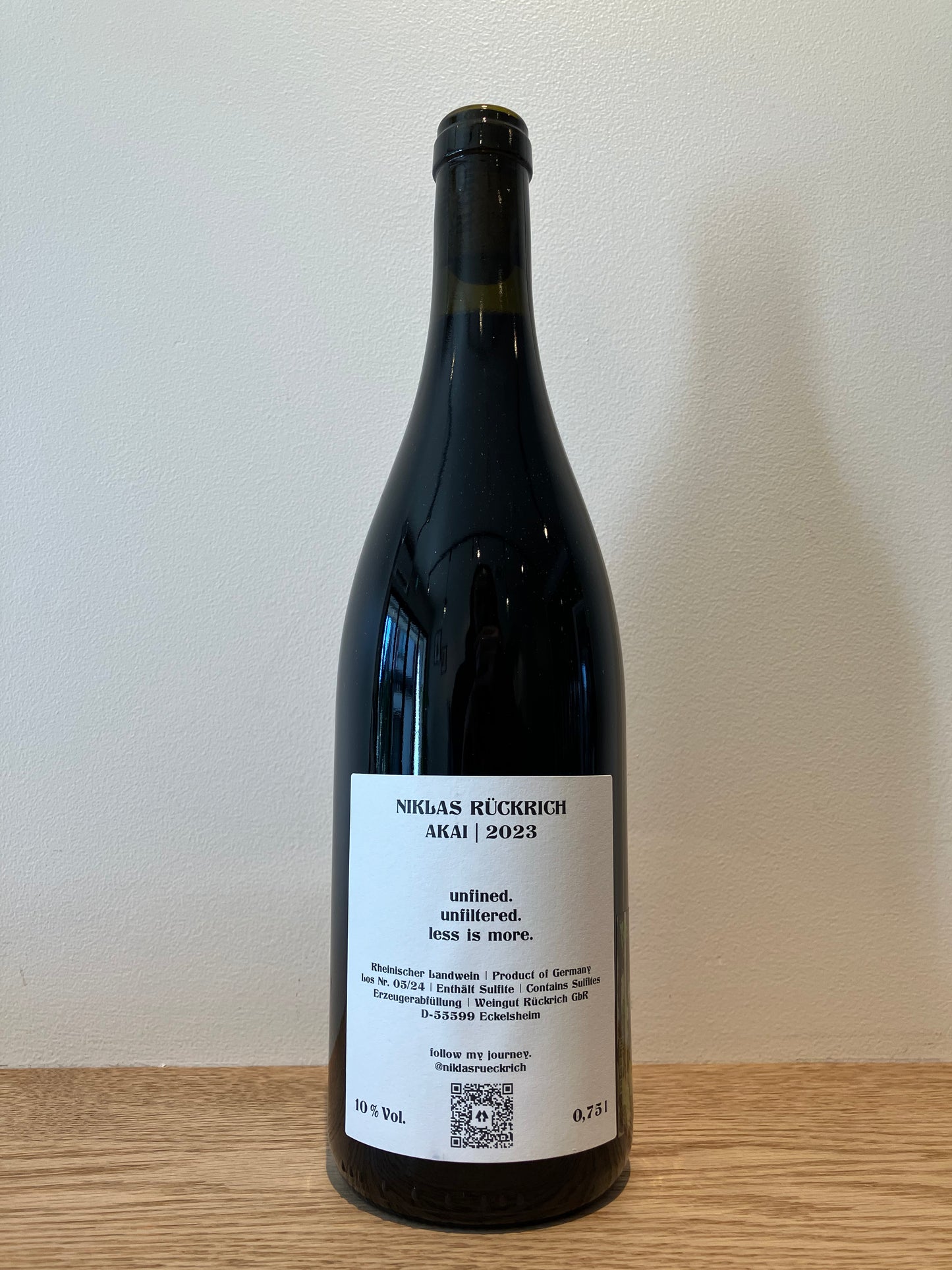 Niklas Ruckrich Akai 2023 / ニクラス・リュックリッチ アカイ