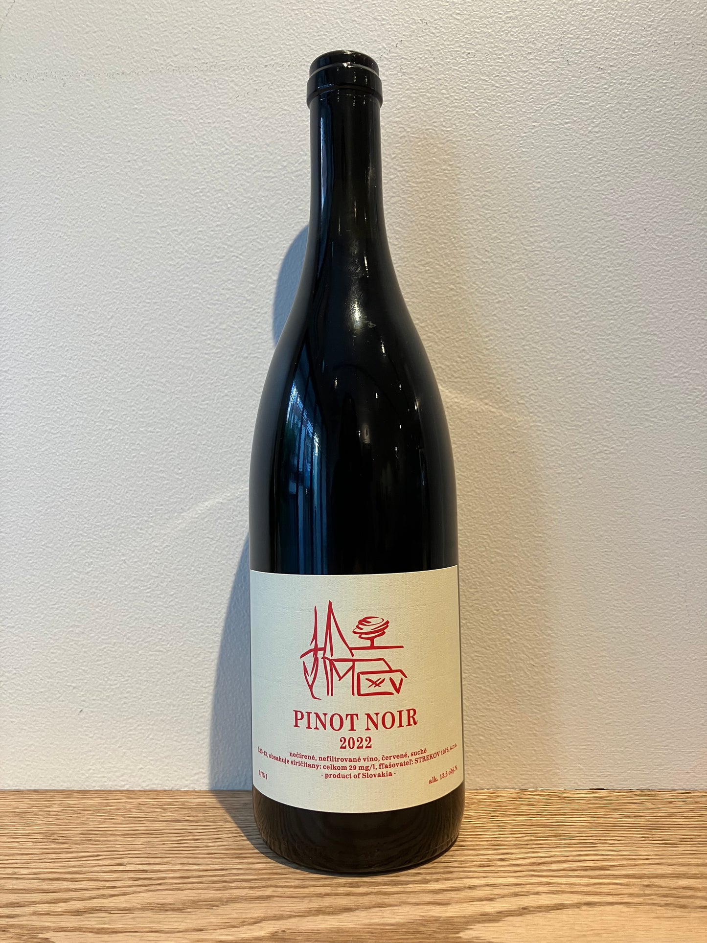 Strekov 1075 Pinot Noir 2022 / ストレコフ 1075 ピノ・ノワール