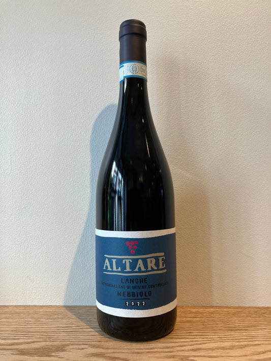 Nicholas Altare Langhe Nebbiolo 2022 / ニコラ・アルターレ ランゲ・ネッビオーロ