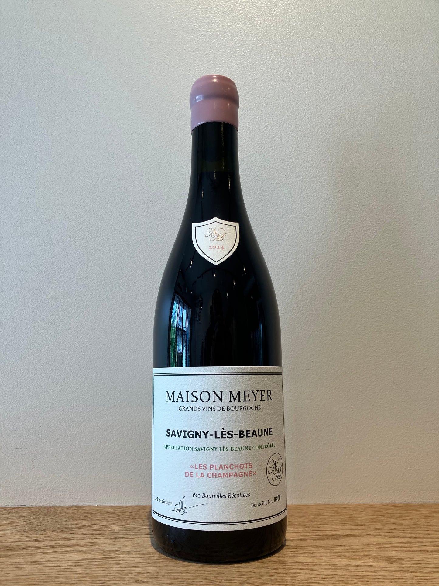 【購入条件付き】Maison Meyer Savigny-lès-Beaune Rouge "Les Planchots de la Champagne# 2024 / メゾン・メイヤー サヴィニー・レ・ボーヌ・ルージュ レ・プランショ・ド・ラ・シャンパーニュ