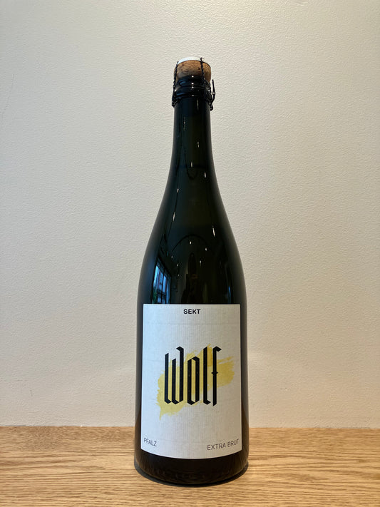 Dennis Wolf Sekt #3 / デニス・ウォルフ ゼクト #3