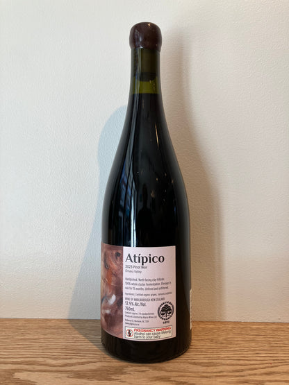 Atípico Omaka Pinot Noir 2023 / アティピコ オマカ ピノ・ノワール