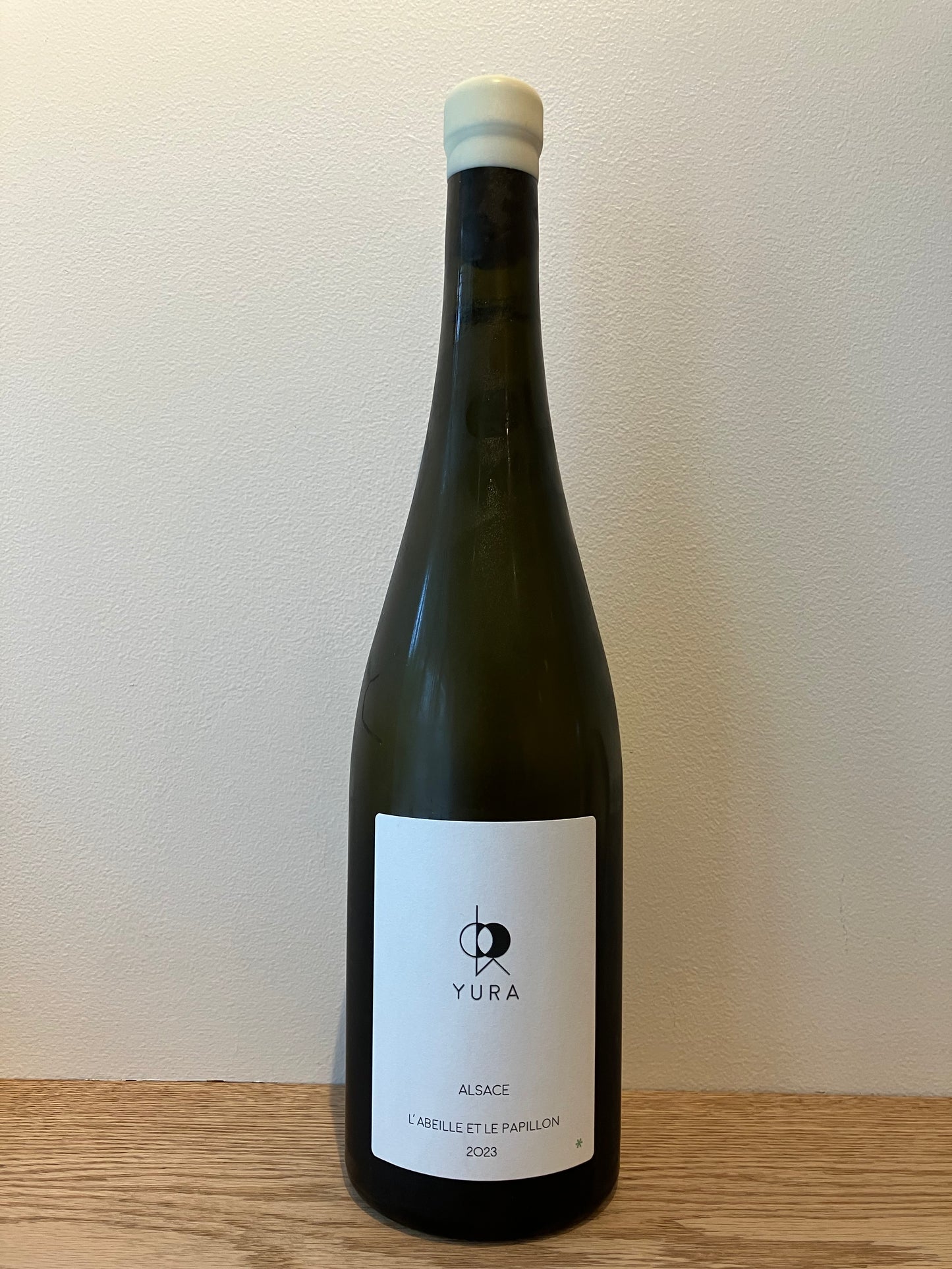 LES VINS DE YURA  L'abeille et le Papillon 2023 /  レ・ヴァン・ド・ユラ ラベイユ・エ・ル・パピヨン