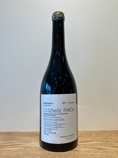 Sziegl Pince Kékfrankos Herreberg Carbonic NV / シーグル・ピンツェ ケック・フランコシュ へレベルグ カルボニック