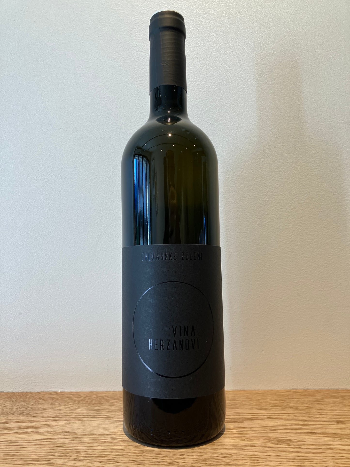 Vína Herzánovi Sylvánské zelené 2021 / ヴィーニャ・ヘルザノヴィ シルヴァンツケ・ツェレーネ